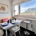 Grosszuegige Wohnung, Bergblick, Vintage דירה