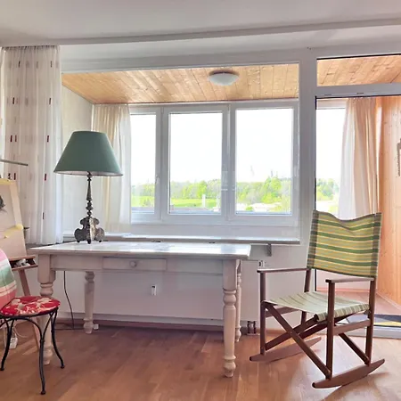 Grosszuegige Wohnung, Bergblick, Vintage Apartment *
