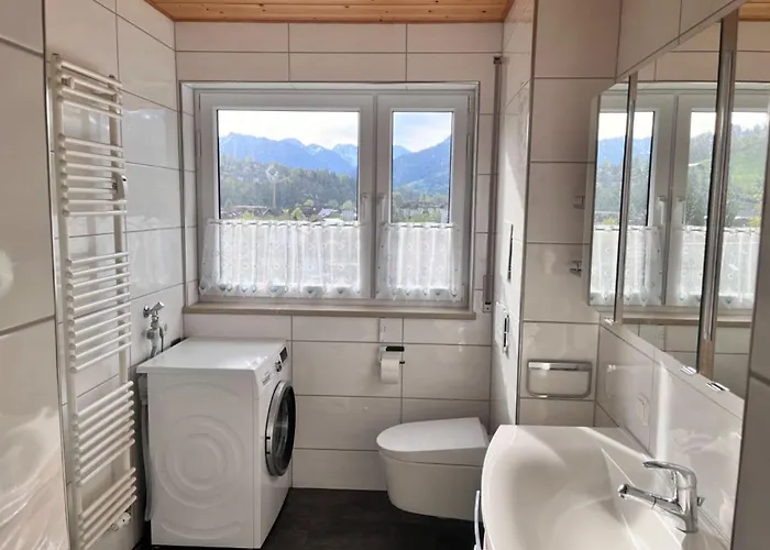 Grosszuegige Wohnung, Bergblick, Vintage Apartment